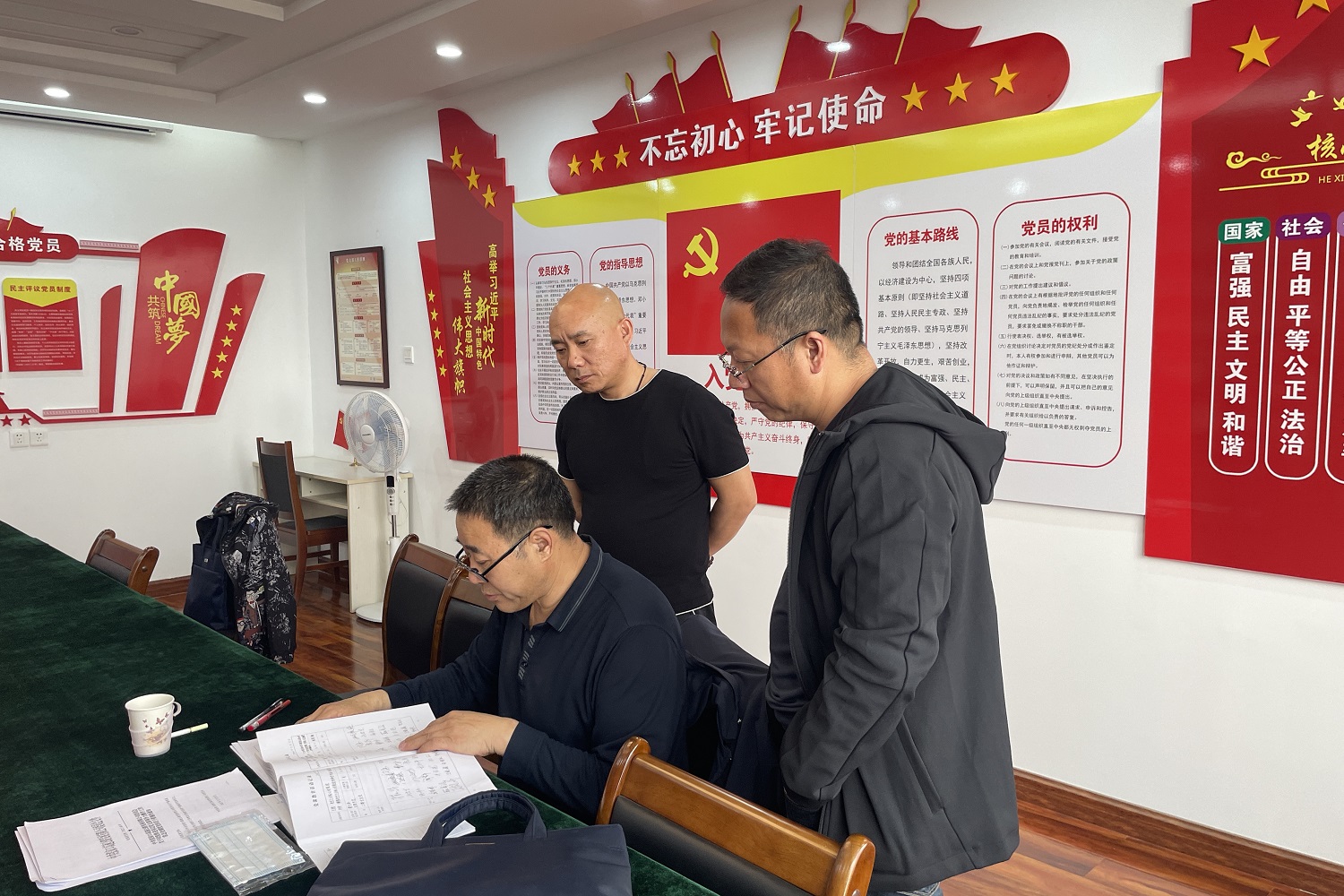 1682569487247515.jpg 4b414f7874d1be8a6152f1728c28569.jpg